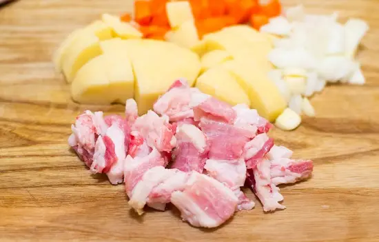 Cách nấu canh khoai tây thịt heo ngon