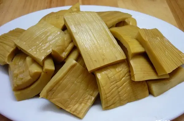 Cách nấu canh măng khô ăn trong dịp Tết