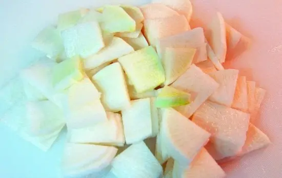 Cách làm canh thịt bò củ cải cay cho ngày lạnh 3