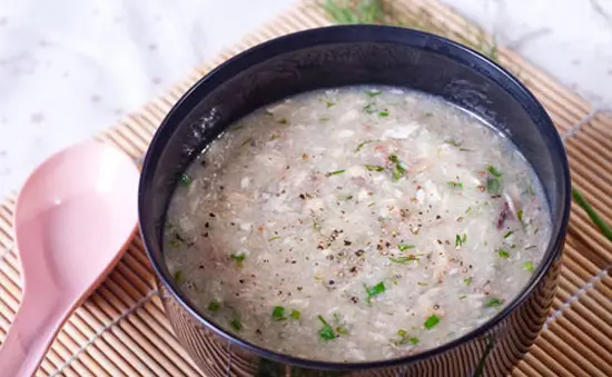 Cách nấu cháo dinh dưỡng cho bé trên 18 tháng tuổi