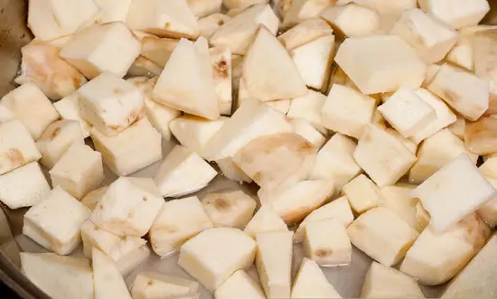 Cách nấu chè khoai lang trân châu thơm ngon 2