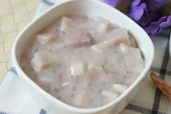 Cách nấu chè khoai sọ đơn giản
