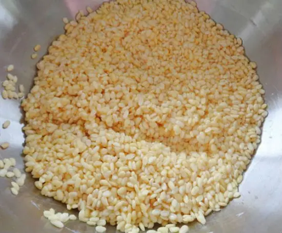 Cách nấu chè trôi nước lá dứa nhân đậu xanh -1