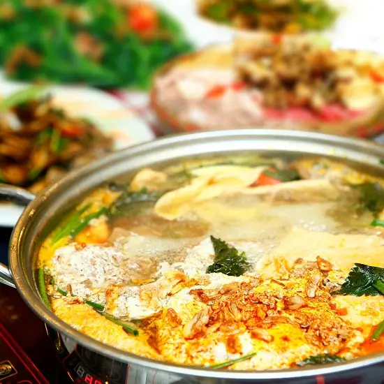 Cách nấu lẩu cua đồng ấm áp ngày đông