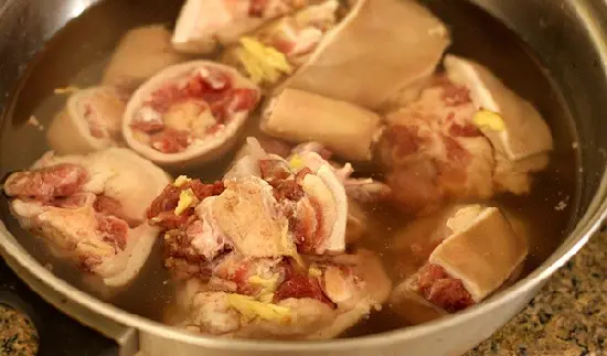 cách nấu lẩu đuôi bò ngon