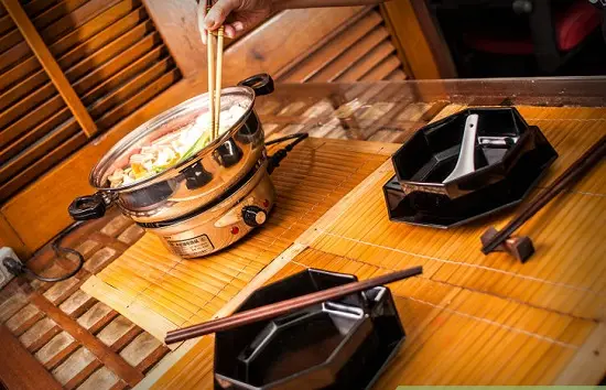 thưởng thức lẩu hải sản - cách nấu lẩu hải sản