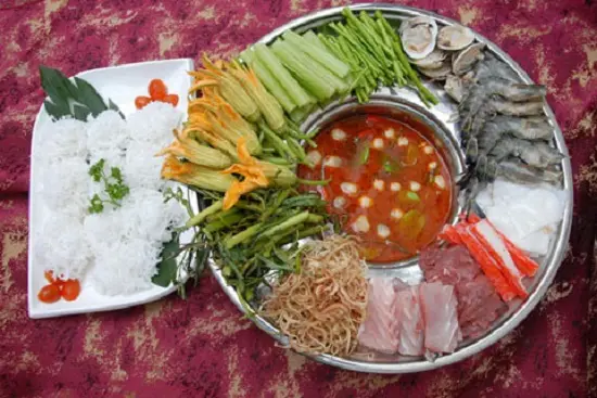 Cách nấu lẩu Thái chua cay tại nhà