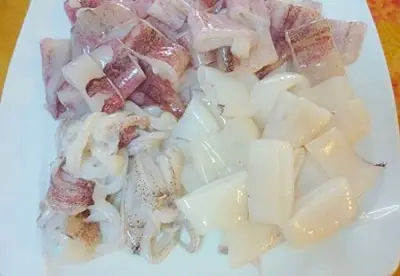 Cách nấu lẩu Thái hải sản chua cay cực ngon ấm lòng ngày lạnh