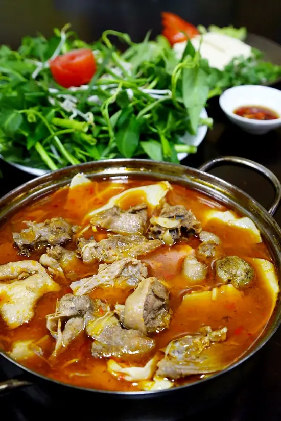 Cách nấu lẩu vịt cay cực ngon tại nhà