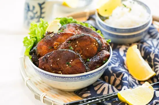 cá chép kho ngũ vị đậm đà
