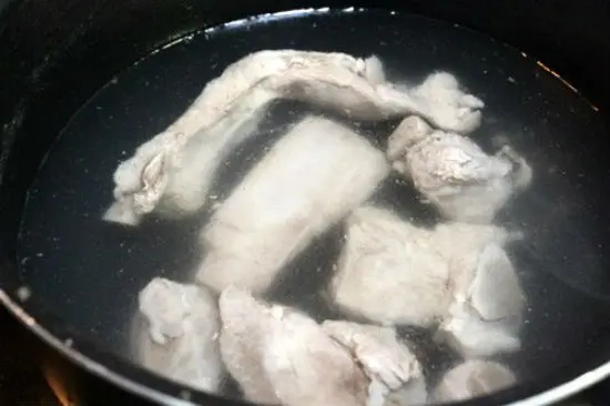 Cách nấu món canh bí đao ninh sườn non ngon tuyệt 4