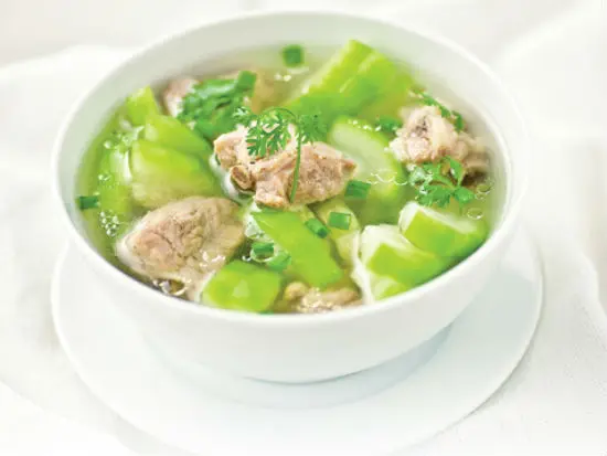 Cách nấu món canh bí đao ninh sườn non ngon tuyệt 7