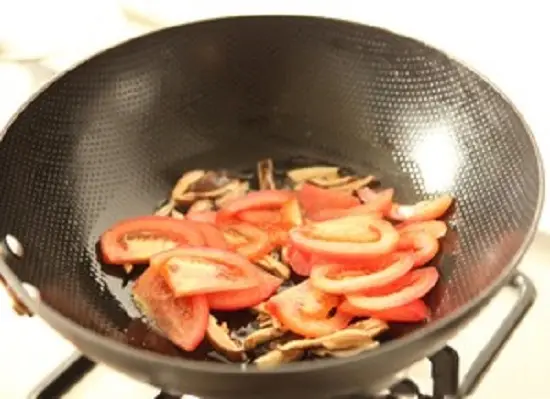 xào cà chua