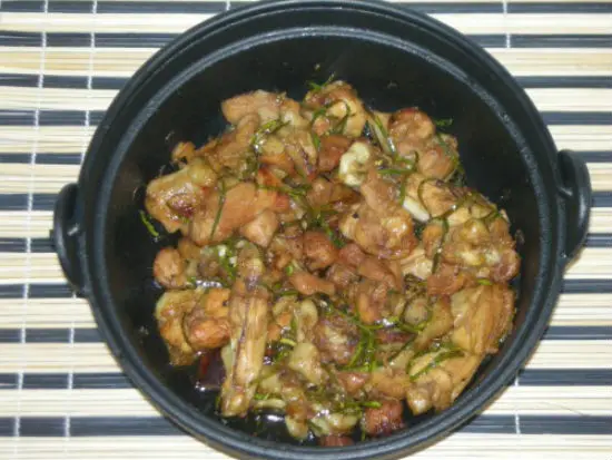 Lưu ý khi làm món gà rang gừng