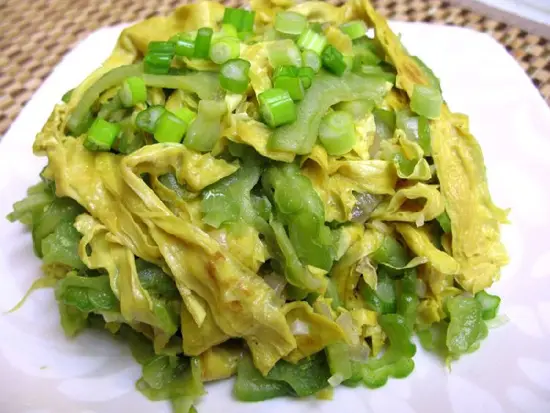 Cách nấu món khổ qua xào tàu hũ ki
