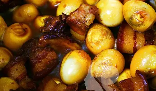 cach-lam-mon-thit-kho-tau-trung-cut-7