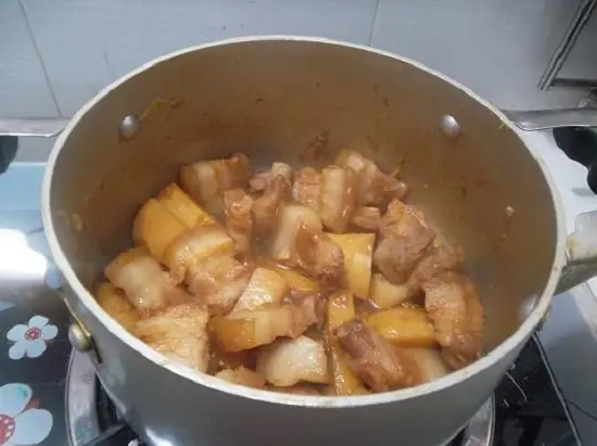 cach-nau-thit-kho-mang-4