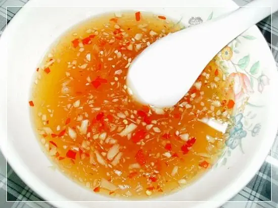 Các bước để pha nước chấm nem