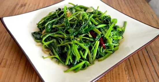 rau-muong-xao6