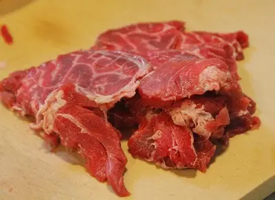 CANH DƯA CẢI CHUA THỊT BÒ