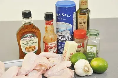 Cánh gà sốt cay ấm nồng ngày gió lạnh
