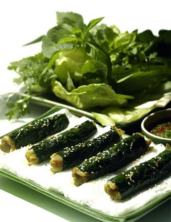 Chả lươn quấn lá lốt thơm lừng