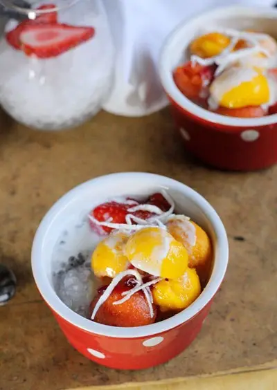 CHÈ HOA QUẢ NGON KHÓ CƯỠNG