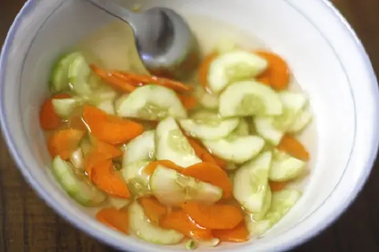 bò cuộn nấm im chi nướng