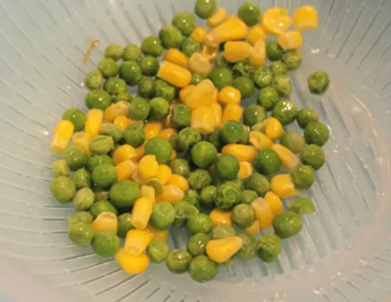 rau-xa-lach-tron-salad-dau-cho-bua-toi-nhe-nhang-va-thanh-dam-2