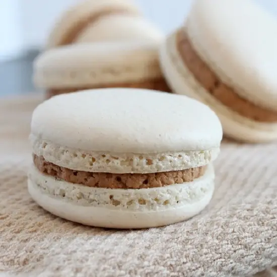Hoàn thành bánh Macaron
