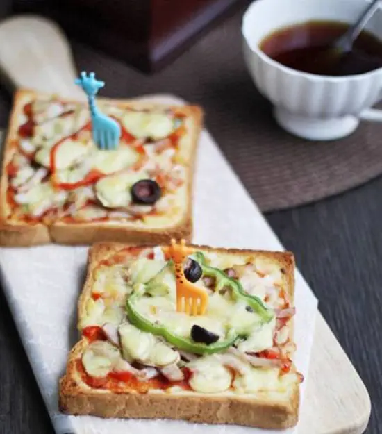 CÔNG THỨC LÀM BÁNH MỲ PIZZA TRONG NHÁY MẮT