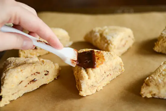 Công thức làm bánh scones cuộn hương quế 15