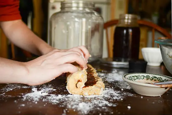 Công thức làm bánh scones cuộn hương quế 13