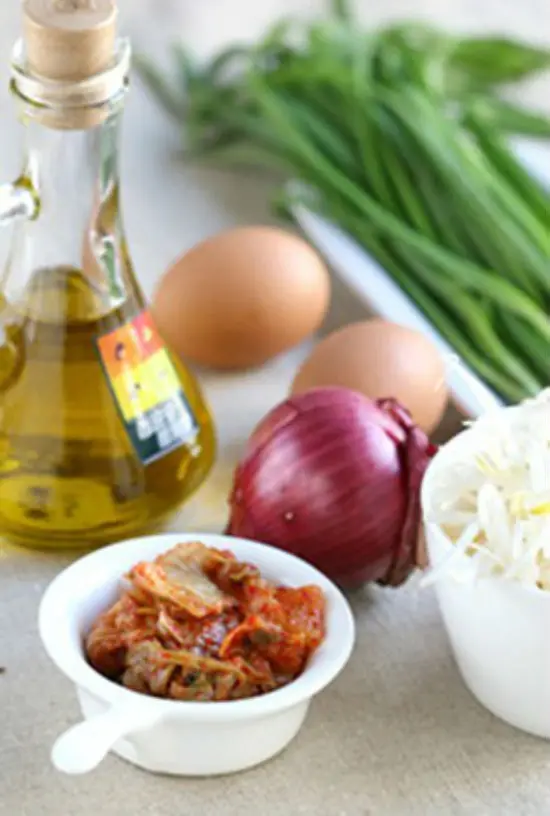 Công thức làm bánh xèo kim chi Hàn Quốc 2