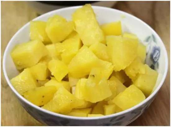 Công thức nấu chè trái cây mát ruột mà đẹp da 2