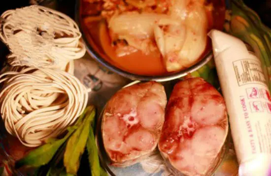 Công thức làm món mỳ kim chi 2