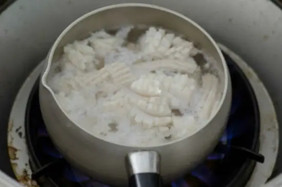 Công thức làm món mực xào hẹ ngon miễn chê 6
