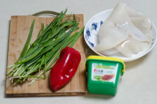 Công thức làm món mực xào hẹ ngon miễn chê 2