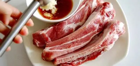 Nguyên liệu làm món sườn nướng