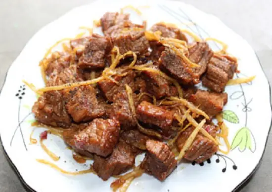 Công thức làm món thịt bò kho gừng đơn giản ấm bụng