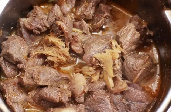 Thịt bò bắp kho gừng cực ngon,cực dễ