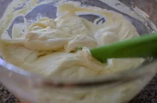 Công thức làm tiramisu dâu kiwi ngon tuyệt cú mèo 4