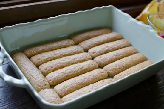 Công thức làm tiramisu dâu kiwi ngon tuyệt cú mèo 6
