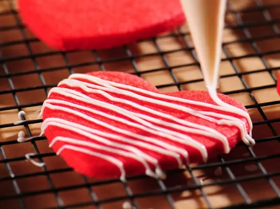 cach-lam-Valentine's Cookies-4