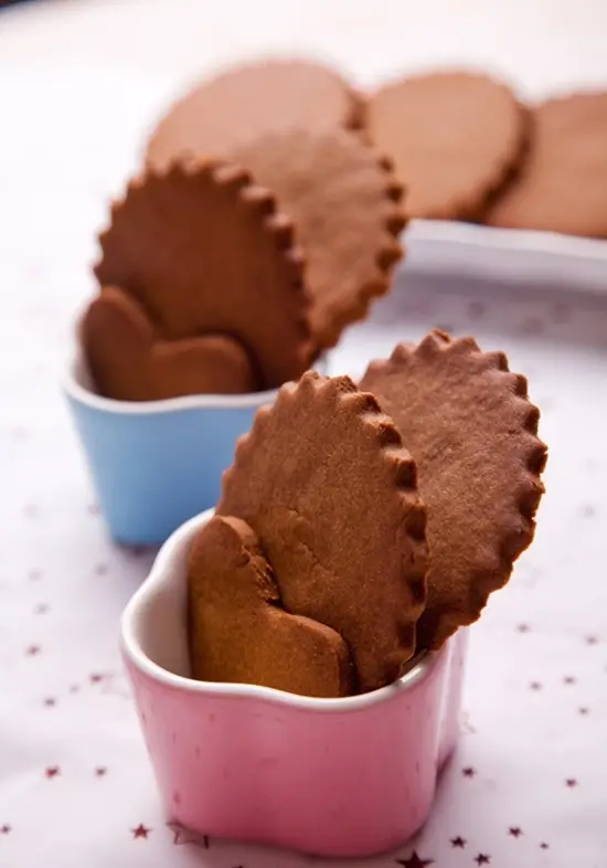 cach-lam-Valentine's Cookies-3