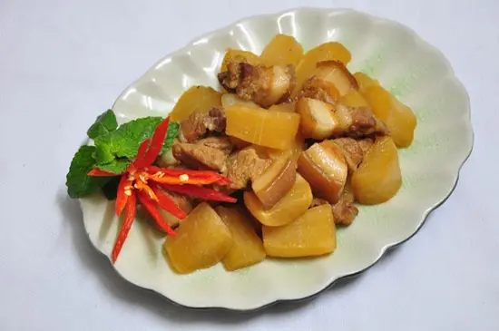 cu-cai-kho-thit