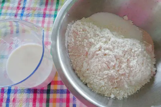 Nguyên liệu làm bánh bao hoa hồng
