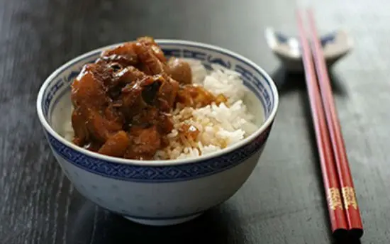 Lưu ý khi làm món thịt gà kho gừng