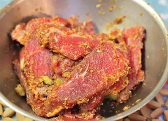 cach-lam-mon-bo-kho-3