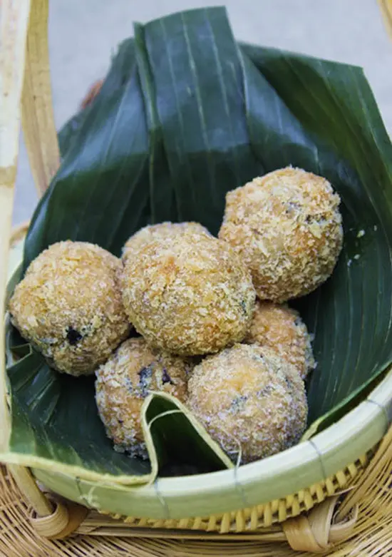 ĐỔI GIÓ VỚI KHOAI SỌ BỌC THỊT CHIÊN XÙ